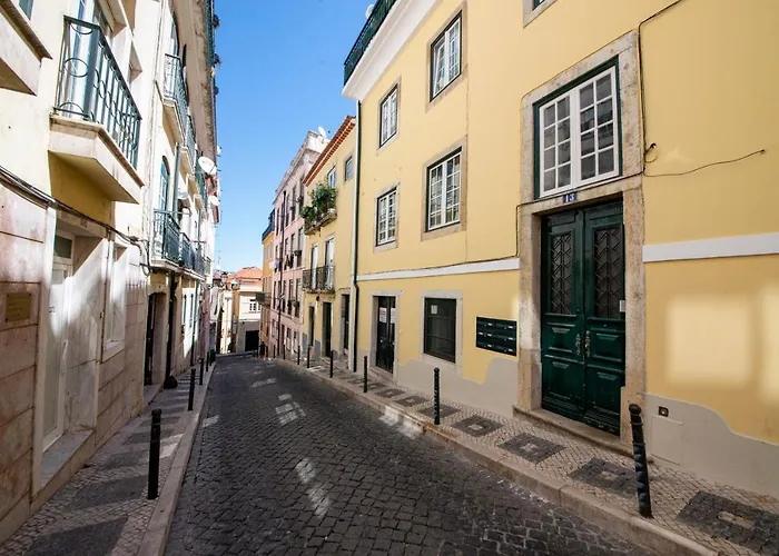 Chiado Oasis With Private Garden