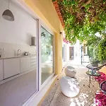 شقة Chiado Oasis With Private Garden By Nestatlisbon