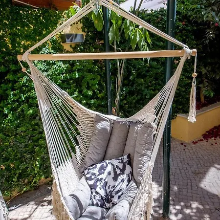 Apartment Serene Hideaway In Chiado Lisbon
