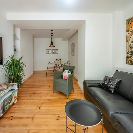 Apartment Serene Hideaway In Chiado