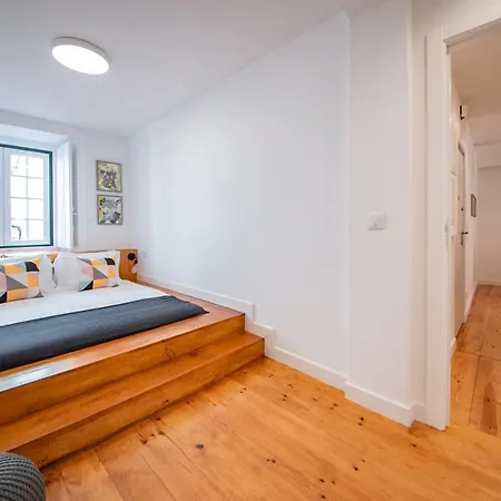 Apartment Serene Hideaway In Chiado