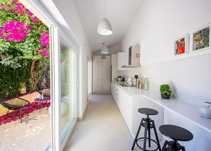 Chiado Oasis With Private Garden * Lisboa