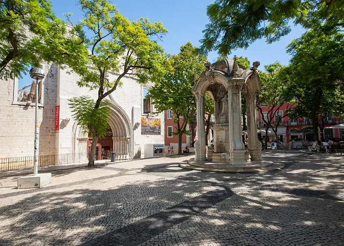 Chiado Oasis With Private Garden 公寓